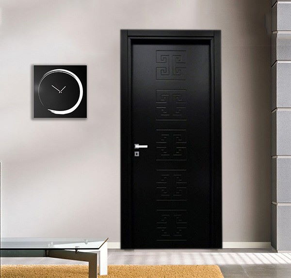 Black lacquered wooden door with Versus engravings